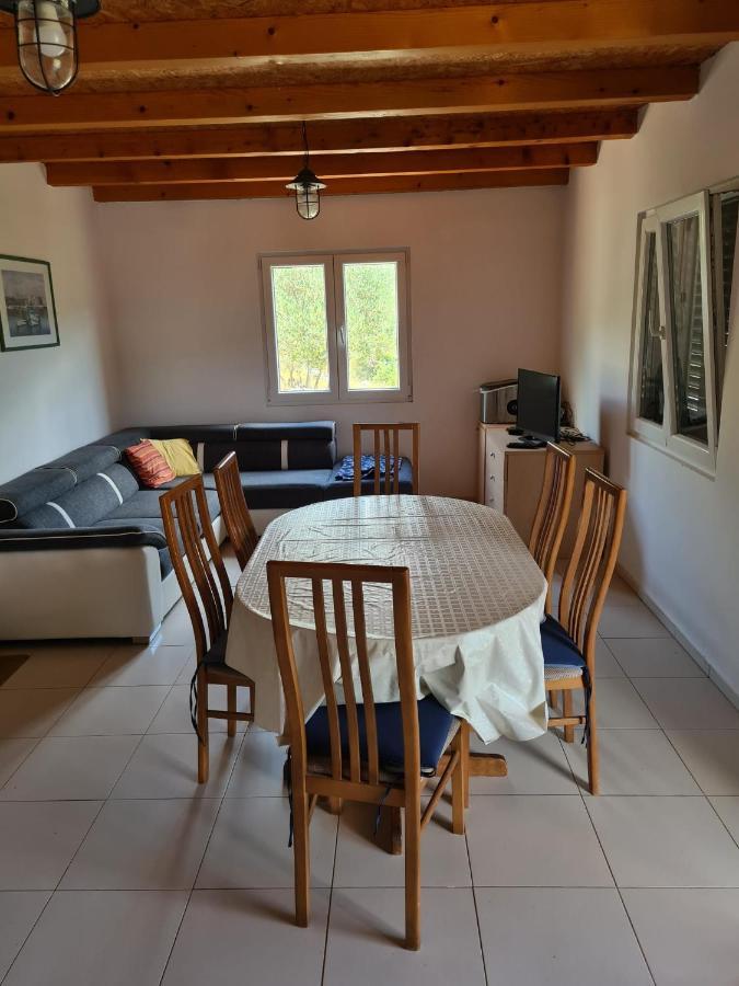 Вилла Kuca Za Odmor Buba, Otok Zut Pristanisce Экстерьер фото