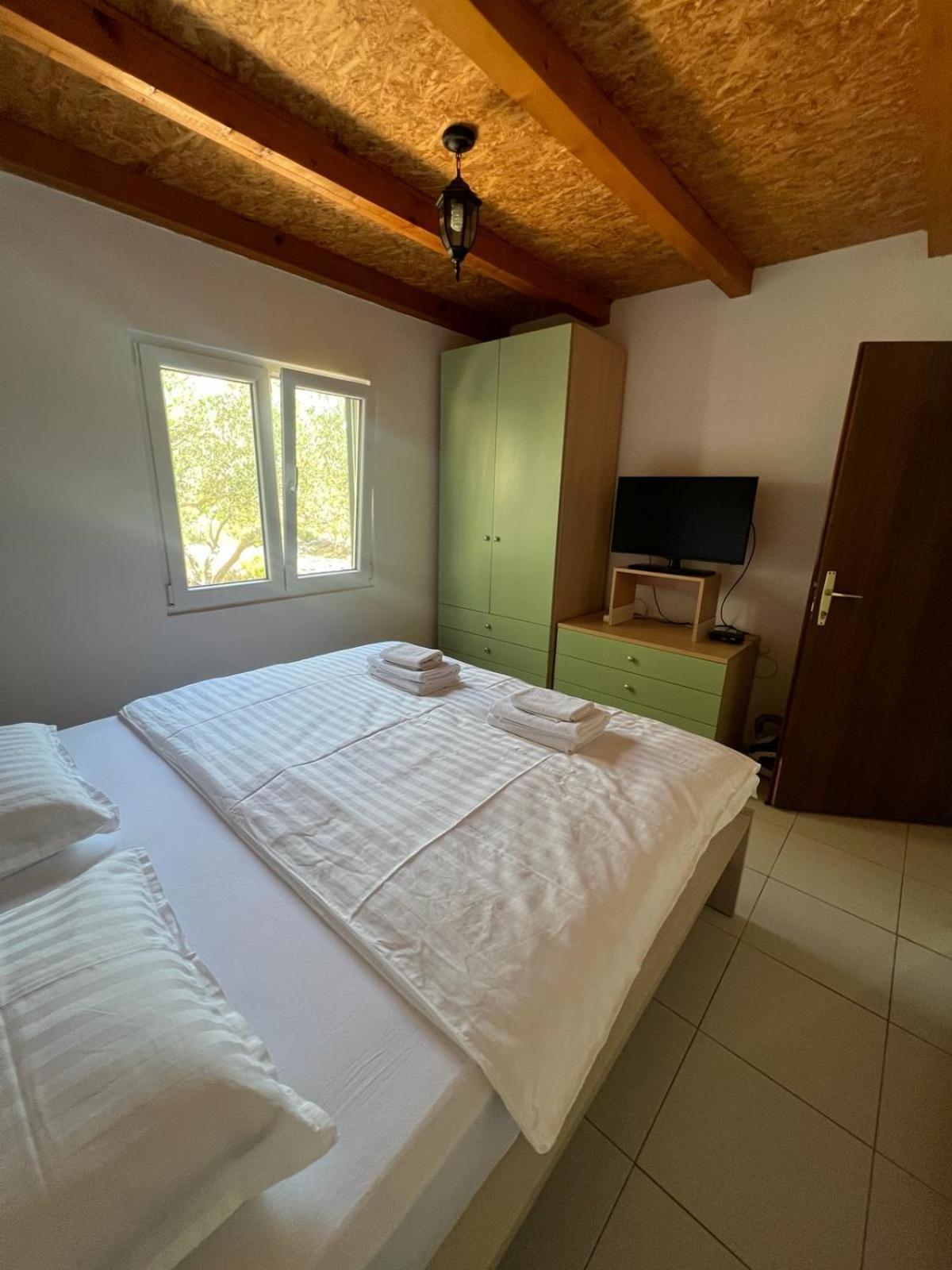Вилла Kuca Za Odmor Buba, Otok Zut Pristanisce Экстерьер фото
